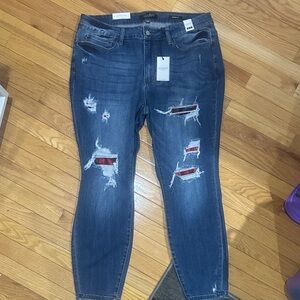 Judy Blue Medium Blue Distressed Skinny Jeans